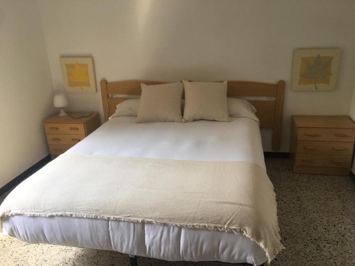 Apartaments La Pertusa 2O Corca  Екстериор снимка